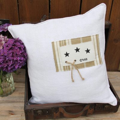 Coussin en chanvre blanc