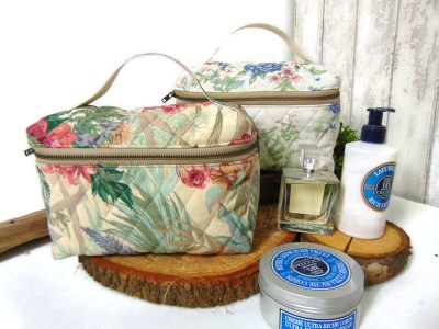 Trousse de toilette femme fleurie