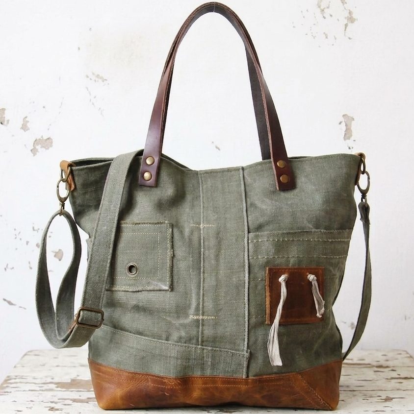 Sac pour homme ou femme en toile kaki et cuir marron. 3 possibiltés de le porter