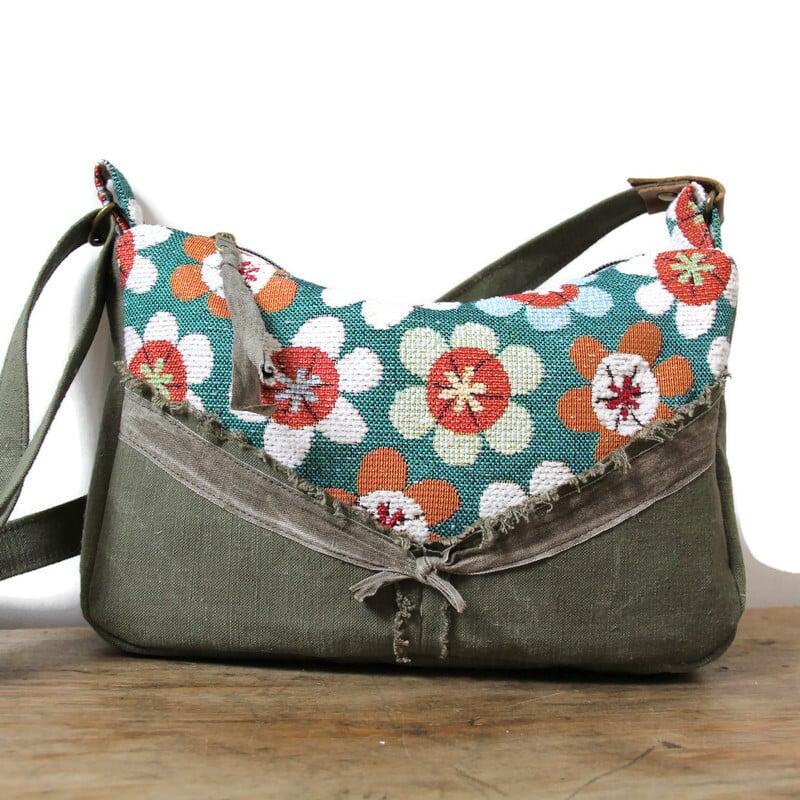 Sacoches bandoulières upcyclées en lin et jacquard – Image 5