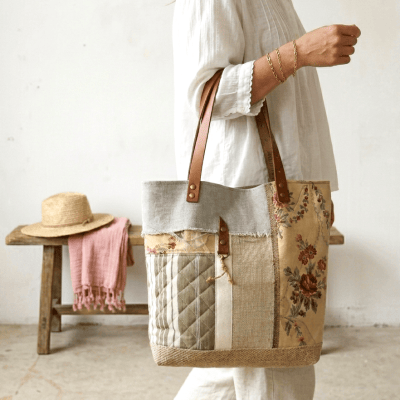 Cabas en tissus vintage ( chanvre, tapisserie fleurie rose, toile à matelas) création Française