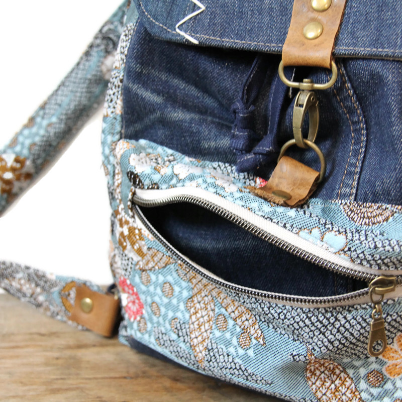 Sac à dos femme en jean recyclé et tapisserie fleurie – Image 4