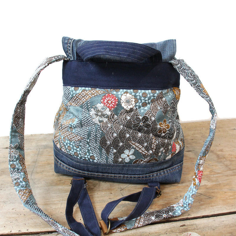 Sac à dos femme en jean recyclé et tapisserie fleurie – Image 6