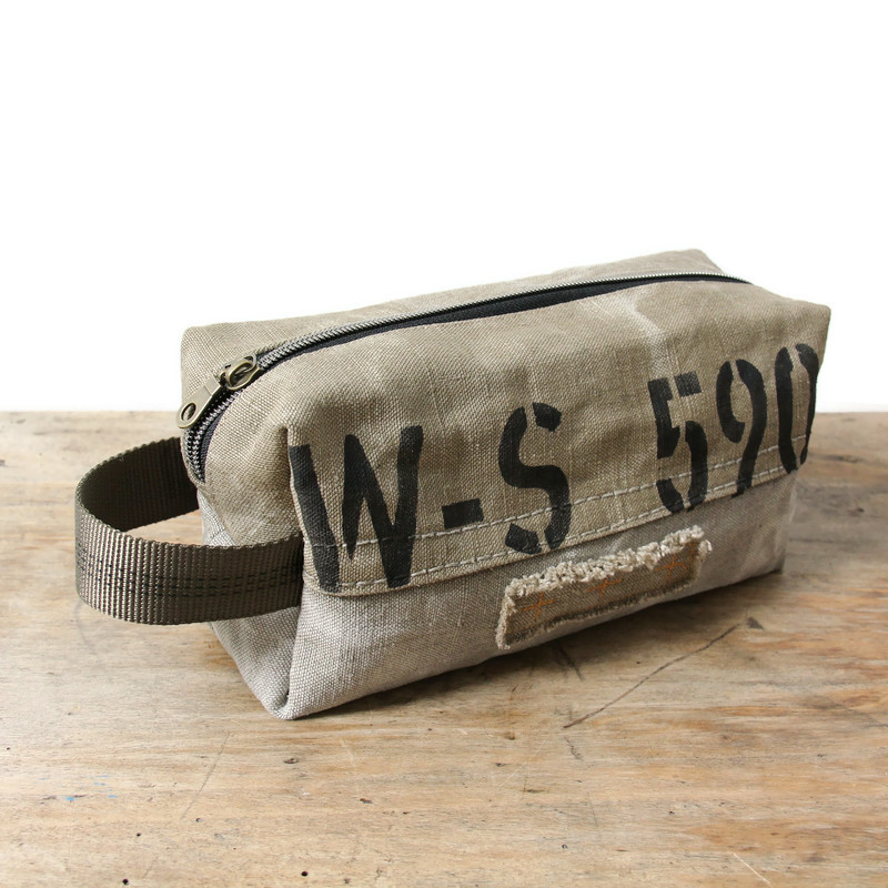 Trousse de toilette homme en toiles militaires de 1950 – Image 3