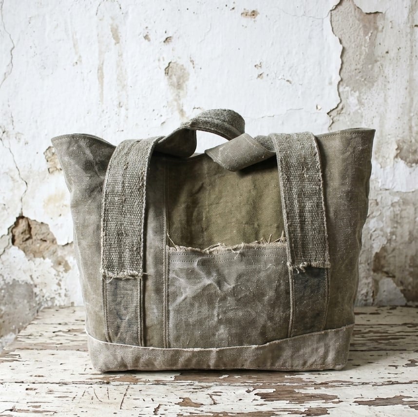 Sac cabas femme en toile militaire recyclée, modèle unique – Image 5